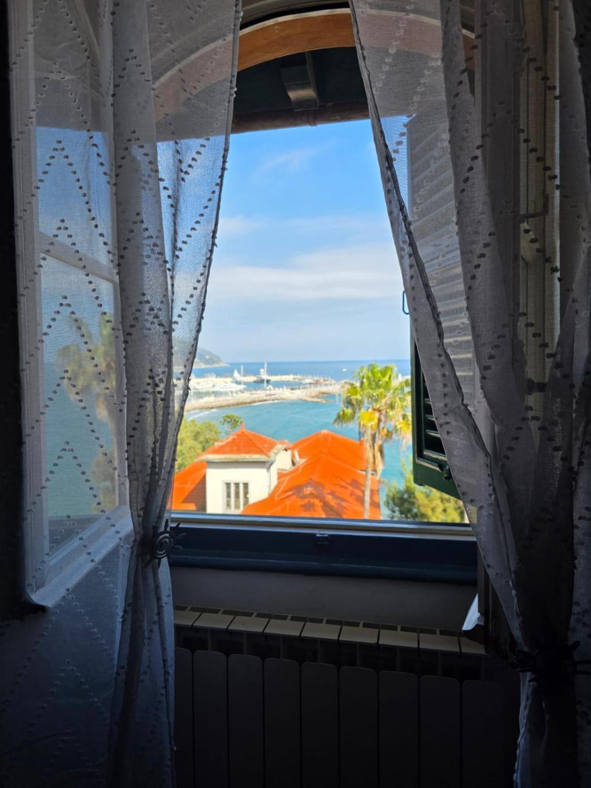 דירות אימפריה The Shell - New Interior Look But Same Old Charme 200Mt From The Sea With Garden And Parking Nearby מראה חיצוני תמונה
