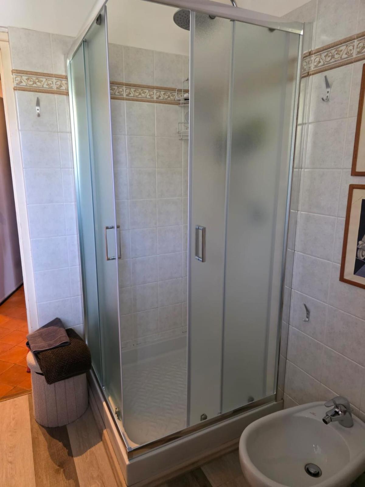 דירות אימפריה The Shell - New Interior Look But Same Old Charme 200Mt From The Sea With Garden And Parking Nearby מראה חיצוני תמונה